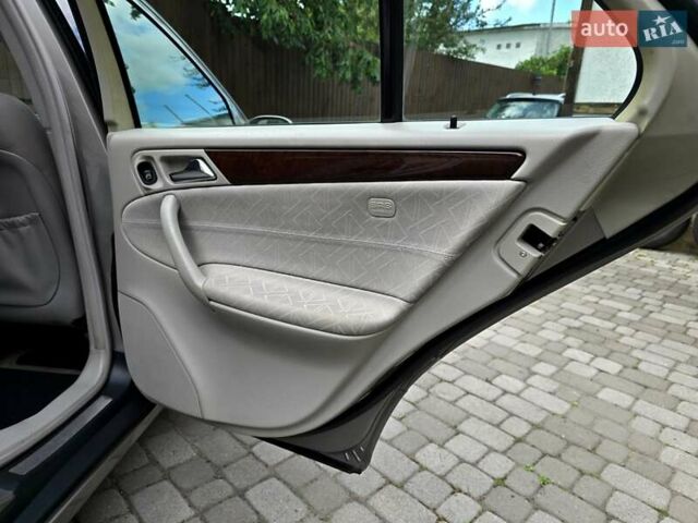 Серый Мерседес Ц-Класс, объемом двигателя 1.8 л и пробегом 176 тыс. км за 7500 $, фото 120 на Automoto.ua