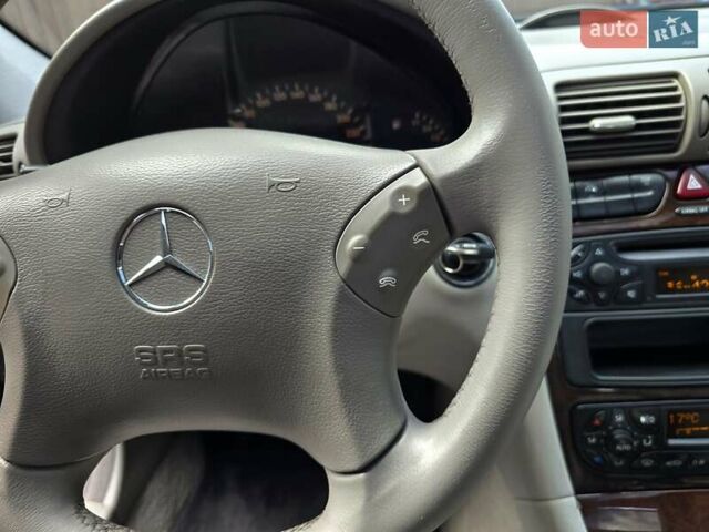 Серый Мерседес Ц-Класс, объемом двигателя 1.8 л и пробегом 176 тыс. км за 7500 $, фото 156 на Automoto.ua