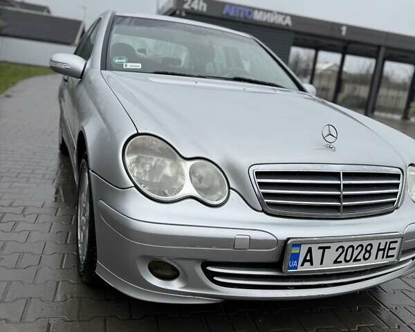 Сірий Мерседес Ц-Клас, об'ємом двигуна 2.15 л та пробігом 420 тис. км за 6000 $, фото 12 на Automoto.ua