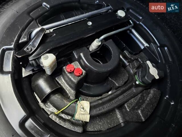 Серый Мерседес Ц-Класс, объемом двигателя 1.8 л и пробегом 176 тыс. км за 7500 $, фото 182 на Automoto.ua