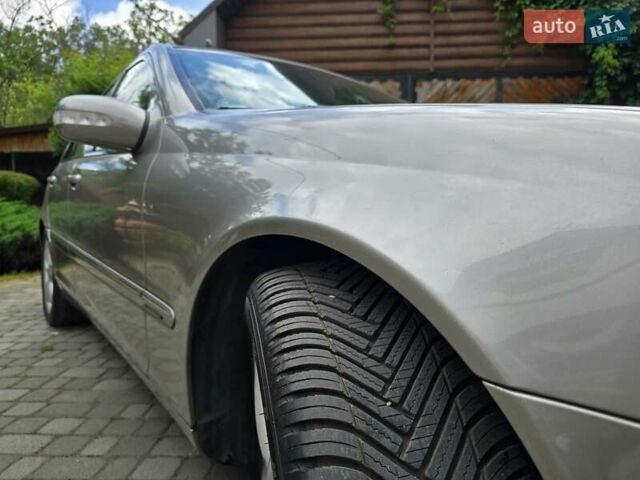 Серый Мерседес Ц-Класс, объемом двигателя 1.8 л и пробегом 176 тыс. км за 7500 $, фото 55 на Automoto.ua