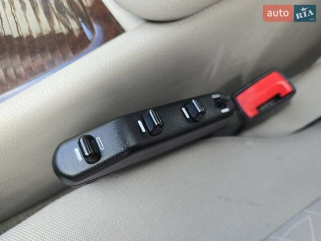 Серый Мерседес Ц-Класс, объемом двигателя 1.8 л и пробегом 176 тыс. км за 7500 $, фото 154 на Automoto.ua