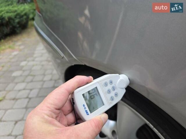 Серый Мерседес Ц-Класс, объемом двигателя 1.8 л и пробегом 176 тыс. км за 7500 $, фото 62 на Automoto.ua