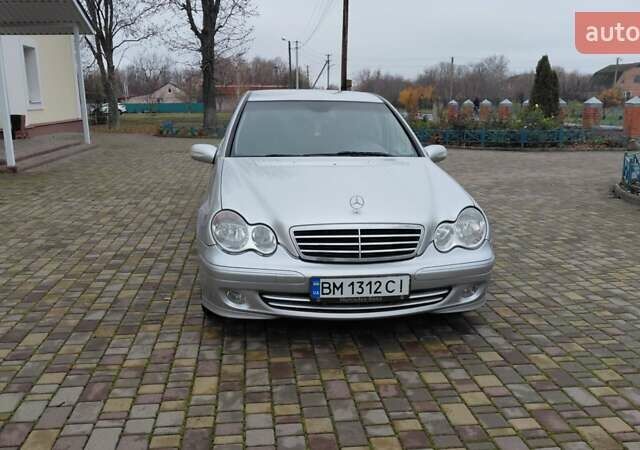 Серый Мерседес Ц-Класс, объемом двигателя 1.8 л и пробегом 300 тыс. км за 5000 $, фото 9 на Automoto.ua