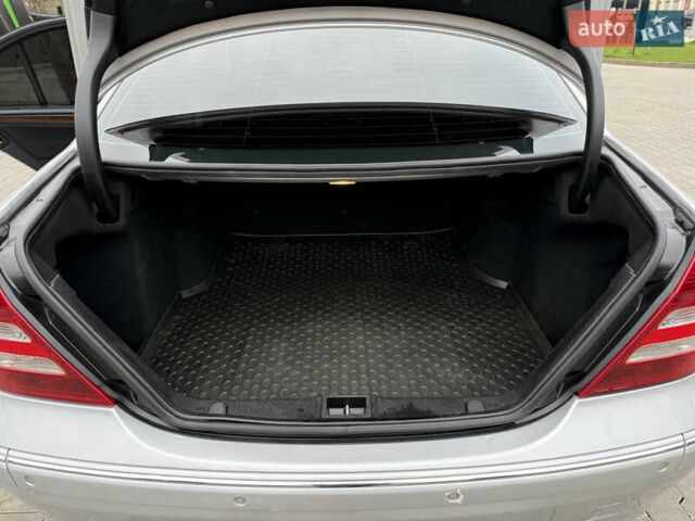 Сірий Мерседес Ц-Клас, об'ємом двигуна 1.8 л та пробігом 225 тис. км за 6700 $, фото 39 на Automoto.ua