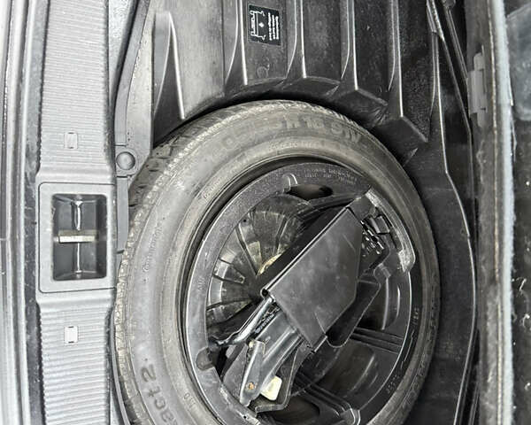 Сірий Мерседес Ц-Клас, об'ємом двигуна 1.8 л та пробігом 225 тис. км за 6700 $, фото 40 на Automoto.ua