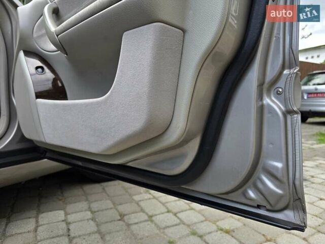 Серый Мерседес Ц-Класс, объемом двигателя 1.8 л и пробегом 176 тыс. км за 7500 $, фото 78 на Automoto.ua