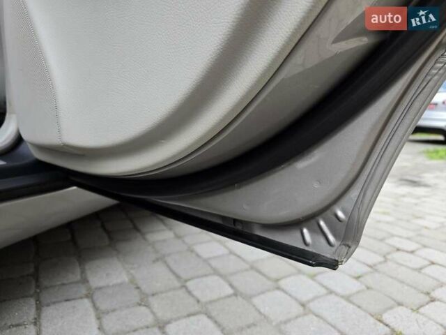 Серый Мерседес Ц-Класс, объемом двигателя 1.8 л и пробегом 176 тыс. км за 7500 $, фото 121 на Automoto.ua