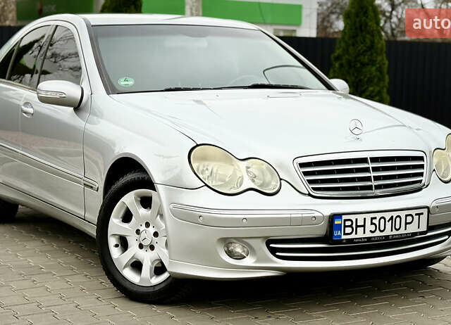 Сірий Мерседес Ц-Клас, об'ємом двигуна 1.8 л та пробігом 225 тис. км за 6700 $, фото 11 на Automoto.ua