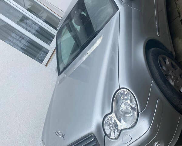 Сірий Мерседес Ц-Клас, об'ємом двигуна 1.8 л та пробігом 215 тис. км за 5000 $, фото 9 на Automoto.ua