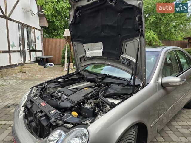 Серый Мерседес Ц-Класс, объемом двигателя 1.8 л и пробегом 176 тыс. км за 7500 $, фото 205 на Automoto.ua