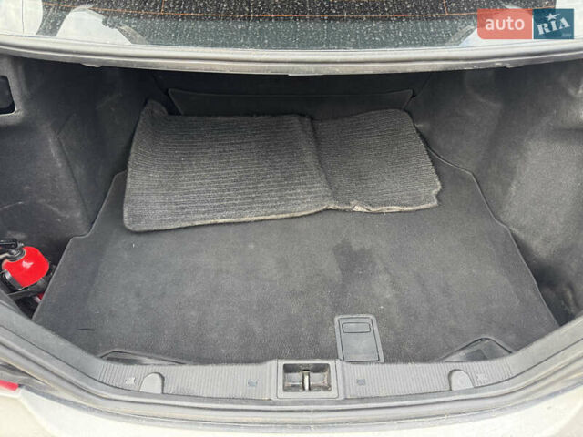 Сірий Мерседес Ц-Клас, об'ємом двигуна 2.2 л та пробігом 245 тис. км за 5550 $, фото 19 на Automoto.ua