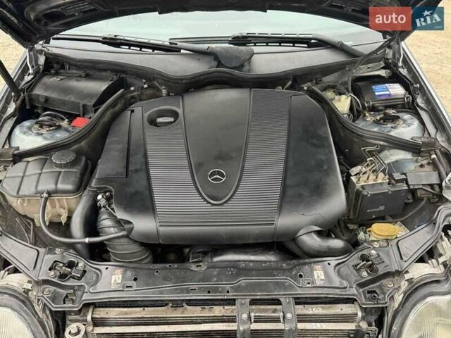 Сірий Мерседес Ц-Клас, об'ємом двигуна 2.1 л та пробігом 500 тис. км за 5400 $, фото 10 на Automoto.ua