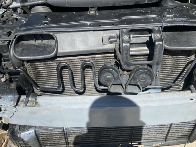 Серый Мерседес Ц-Класс, объемом двигателя 0 л и пробегом 493 тыс. км за 2589 $, фото 3 на Automoto.ua