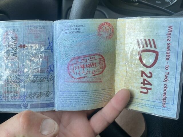 Серый Мерседес Ц-Класс, объемом двигателя 0 л и пробегом 493 тыс. км за 2589 $, фото 23 на Automoto.ua