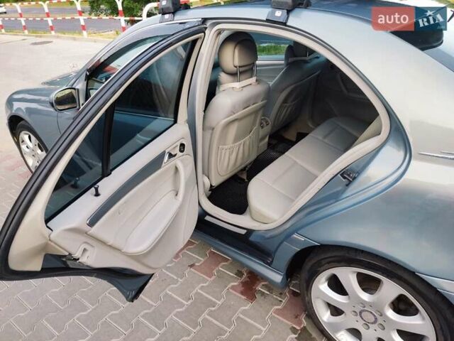 Сірий Мерседес Ц-Клас, об'ємом двигуна 1.8 л та пробігом 344 тис. км за 9500 $, фото 6 на Automoto.ua