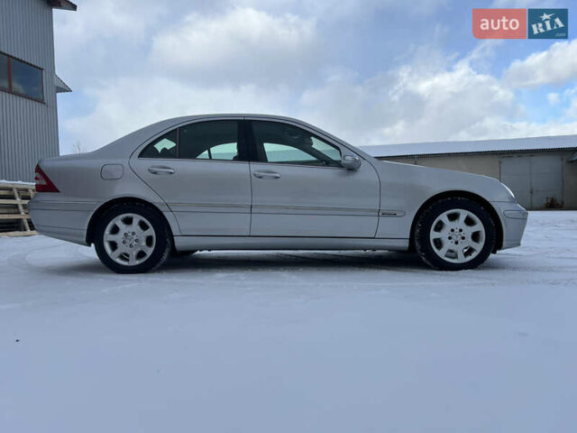 Серый Мерседес Ц-Класс, объемом двигателя 1.8 л и пробегом 162 тыс. км за 6850 $, фото 6 на Automoto.ua