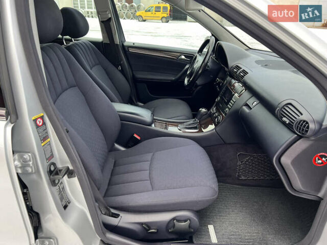 Серый Мерседес Ц-Класс, объемом двигателя 1.8 л и пробегом 162 тыс. км за 6850 $, фото 64 на Automoto.ua