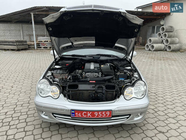 Сірий Мерседес Ц-Клас, об'ємом двигуна 1.8 л та пробігом 162 тис. км за 7299 $, фото 67 на Automoto.ua