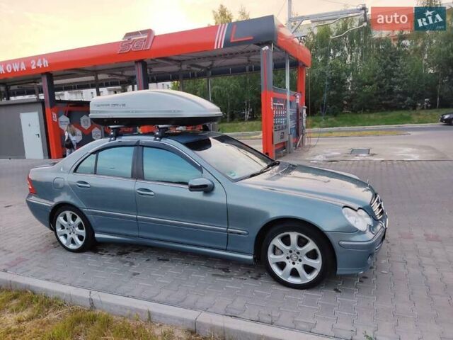 Сірий Мерседес Ц-Клас, об'ємом двигуна 1.8 л та пробігом 344 тис. км за 9500 $, фото 3 на Automoto.ua