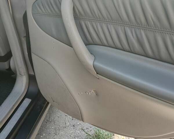 Сірий Мерседес Ц-Клас, об'ємом двигуна 1.8 л та пробігом 212 тис. км за 7000 $, фото 11 на Automoto.ua