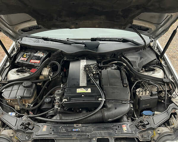 Серый Мерседес Ц-Класс, объемом двигателя 1.8 л и пробегом 263 тыс. км за 7600 $, фото 10 на Automoto.ua