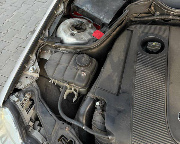 Серый Мерседес Ц-Класс, объемом двигателя 2.2 л и пробегом 287 тыс. км за 7500 $, фото 15 на Automoto.ua