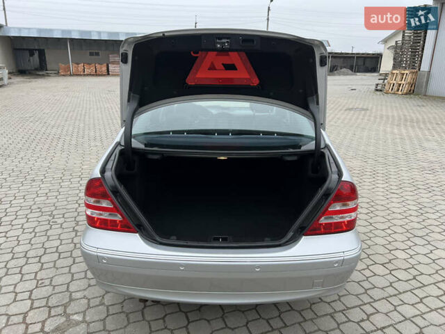 Сірий Мерседес Ц-Клас, об'ємом двигуна 1.8 л та пробігом 162 тис. км за 7299 $, фото 63 на Automoto.ua