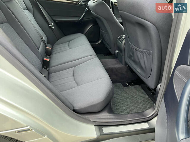 Сірий Мерседес Ц-Клас, об'ємом двигуна 1.8 л та пробігом 162 тис. км за 7299 $, фото 46 на Automoto.ua