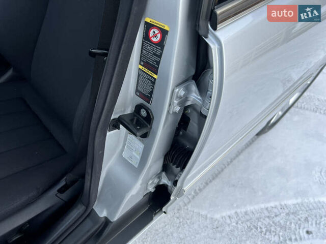 Серый Мерседес Ц-Класс, объемом двигателя 1.8 л и пробегом 162 тыс. км за 6850 $, фото 41 на Automoto.ua