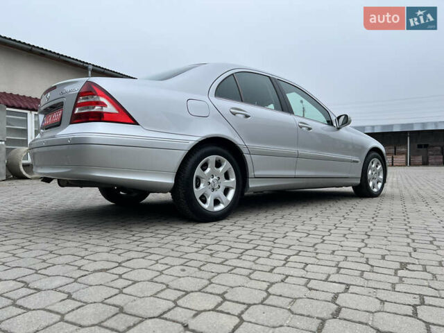 Сірий Мерседес Ц-Клас, об'ємом двигуна 1.8 л та пробігом 162 тис. км за 7299 $, фото 12 на Automoto.ua