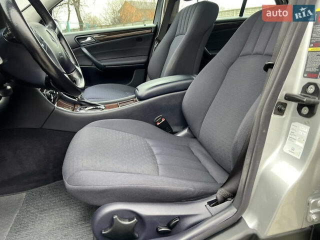 Сірий Мерседес Ц-Клас, об'ємом двигуна 1.8 л та пробігом 162 тис. км за 7299 $, фото 43 на Automoto.ua