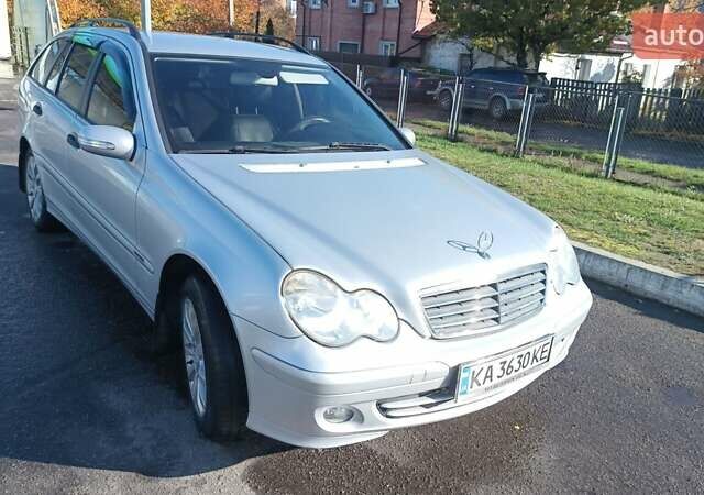 Серый Мерседес Ц-Класс, объемом двигателя 1.8 л и пробегом 300 тыс. км за 7200 $, фото 10 на Automoto.ua