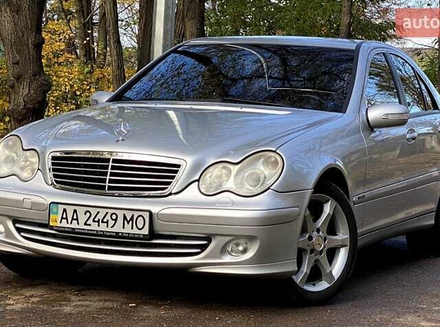 Серый Мерседес Ц-Класс, объемом двигателя 1.8 л и пробегом 278 тыс. км за 6500 $, фото 11 на Automoto.ua