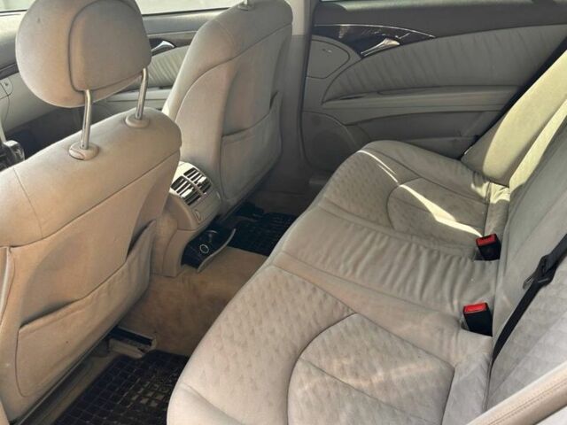 Сірий Мерседес Ц-Клас, об'ємом двигуна 2.7 л та пробігом 380 тис. км за 2900 $, фото 5 на Automoto.ua