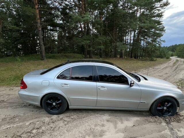 Сірий Мерседес Ц-Клас, об'ємом двигуна 2.7 л та пробігом 380 тис. км за 2900 $, фото 1 на Automoto.ua