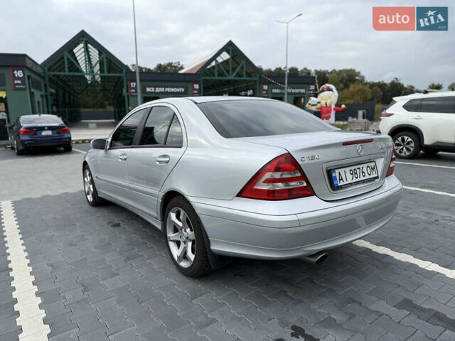 Серый Мерседес Ц-Класс, объемом двигателя 1.8 л и пробегом 212 тыс. км за 7600 $, фото 6 на Automoto.ua