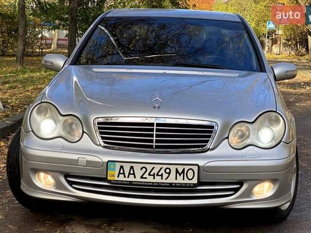 Серый Мерседес Ц-Класс, объемом двигателя 1.8 л и пробегом 278 тыс. км за 6500 $, фото 10 на Automoto.ua