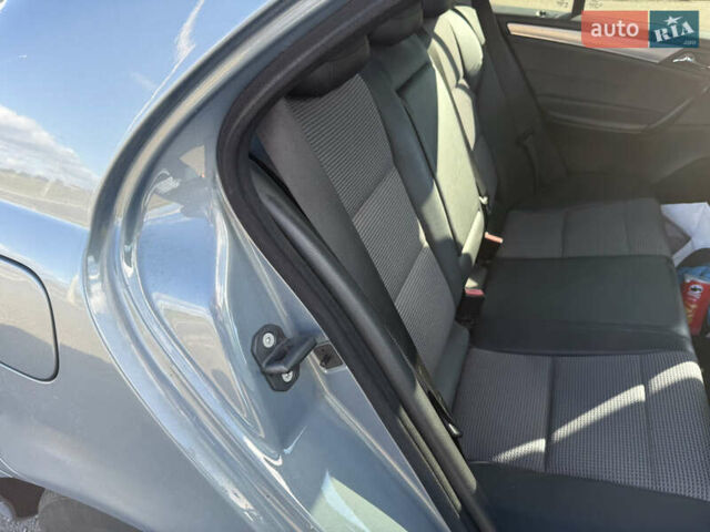 Серый Мерседес Ц-Класс, объемом двигателя 1.8 л и пробегом 197 тыс. км за 7500 $, фото 9 на Automoto.ua