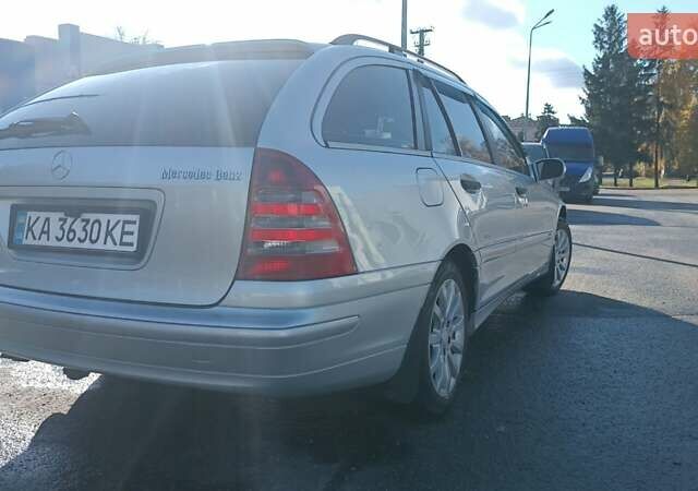 Серый Мерседес Ц-Класс, объемом двигателя 1.8 л и пробегом 300 тыс. км за 7200 $, фото 5 на Automoto.ua