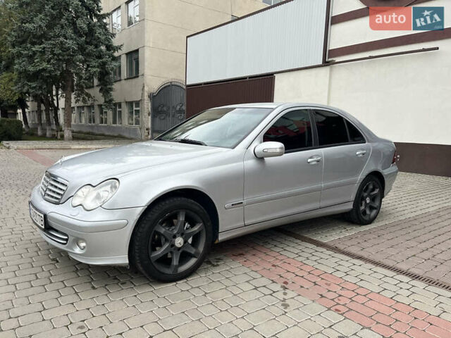 Серый Мерседес Ц-Класс, объемом двигателя 1.8 л и пробегом 179 тыс. км за 6200 $, фото 7 на Automoto.ua