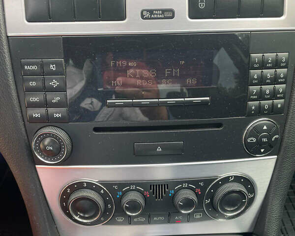 Сірий Мерседес Ц-Клас, об'ємом двигуна 1.8 л та пробігом 215 тис. км за 7200 $, фото 14 на Automoto.ua