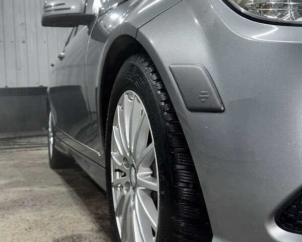 Серый Мерседес Ц-Класс, объемом двигателя 3 л и пробегом 99 тыс. км за 14800 $, фото 24 на Automoto.ua