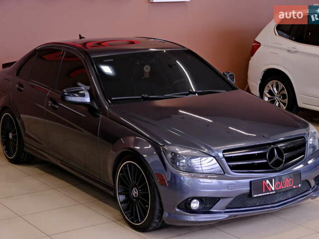 Сірий Мерседес Ц-Клас, об'ємом двигуна 3 л та пробігом 198 тис. км за 8900 $, фото 3 на Automoto.ua
