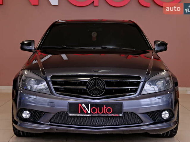 Сірий Мерседес Ц-Клас, об'ємом двигуна 3 л та пробігом 198 тис. км за 8900 $, фото 1 на Automoto.ua