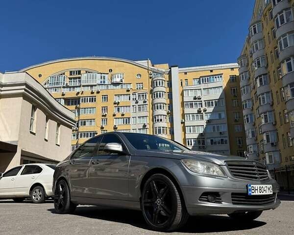Сірий Мерседес Ц-Клас, об'ємом двигуна 1.8 л та пробігом 255 тис. км за 8000 $, фото 16 на Automoto.ua