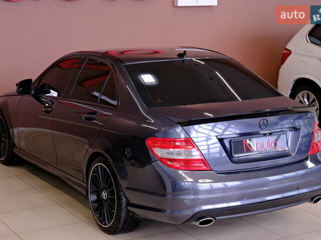 Сірий Мерседес Ц-Клас, об'ємом двигуна 3 л та пробігом 198 тис. км за 8900 $, фото 13 на Automoto.ua