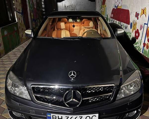 Сірий Мерседес Ц-Клас, об'ємом двигуна 3 л та пробігом 300 тис. км за 11000 $, фото 9 на Automoto.ua