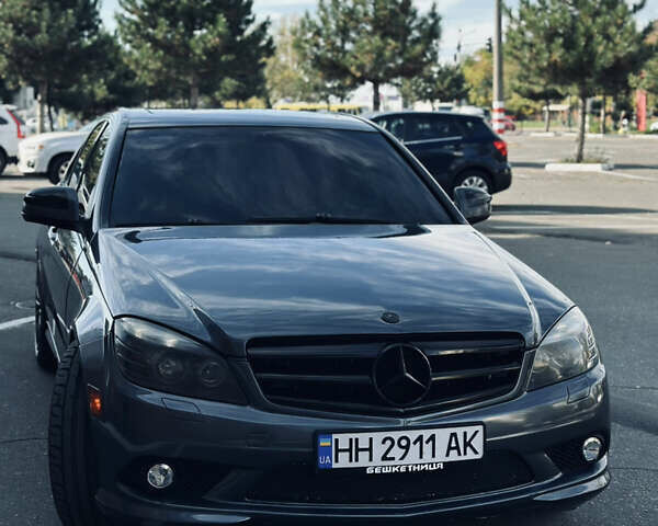 Сірий Мерседес Ц-Клас, об'ємом двигуна 3 л та пробігом 198 тис. км за 8500 $, фото 1 на Automoto.ua