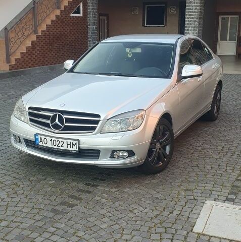 Серый Мерседес Ц-Класс, объемом двигателя 2.1 л и пробегом 355 тыс. км за 7100 $, фото 9 на Automoto.ua